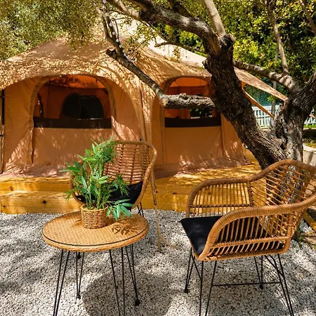 Luxury tent Pink Lemon Galmping *